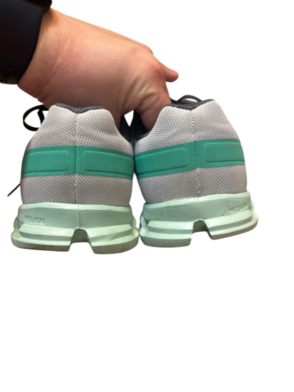ON Cloudflow Women’s Glacier Creek White Orange Athletic Shoe Sz 9 35.98208 - Picture 4 of 9